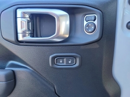 Jeep Wrangler Willys 4 Door 4x4 2026