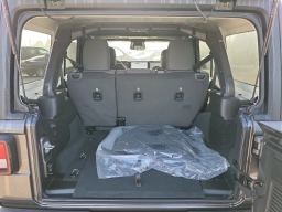 Jeep Wrangler Willys 4 Door 4x4 2026