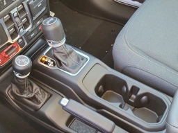 Jeep Wrangler Willys 4 Door 4x4 2026