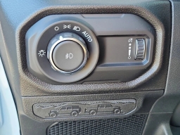 Jeep Wrangler Willys 4 Door 4x4 2026