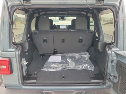 Jeep Wrangler Willys 4 Door 4x4 2026