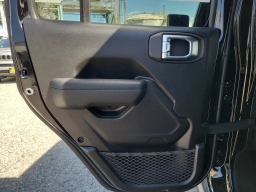 Jeep Wrangler Willys 4 Door 4x4 2026