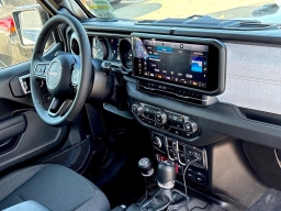 Jeep Wrangler Willys 4 Door 4x4 2026