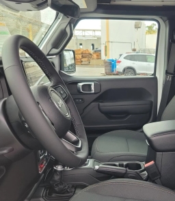 Jeep Wrangler Willys 4 Door 4x4 2026