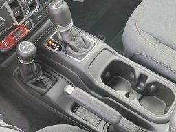 Jeep Wrangler Willys 4 Door 4x4 2026