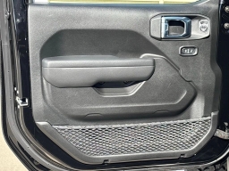 Jeep Wrangler Willys 4 Door 4x4 2026