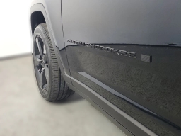 Jeep Grand Cherokee Altitude X 4x2 2025