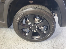 Jeep Grand Cherokee Altitude X 4x2 2025