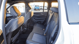 Jeep Grand Cherokee Laredo X 4x2 2025