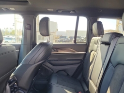 Jeep Grand Cherokee Laredo Altitude 4x2 2026