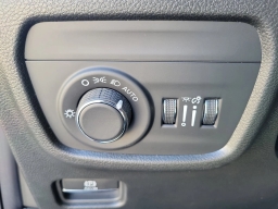 Jeep Grand Cherokee Laredo Altitude 4x2 2026