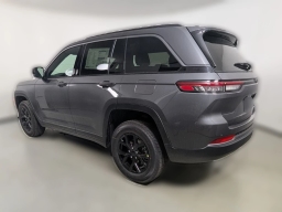 Jeep Grand Cherokee Laredo Altitude 4x2 2026