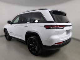 Jeep Grand Cherokee Limited 4x2 2026