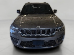 Jeep Grand Cherokee Laredo 4x4 2026