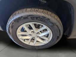 Jeep Grand Cherokee Laredo 4x4 2026