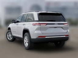 Jeep Grand Cherokee Laredo X 4x4 2025