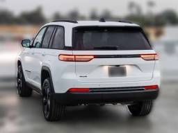 Jeep Grand Cherokee Altitude X 4x4 2025