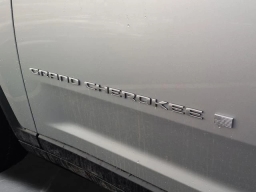 Jeep Grand Cherokee Laredo X 4x4 2026