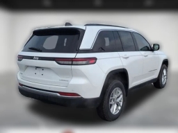 Jeep Grand Cherokee Laredo X 4x4 2026