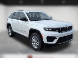 Jeep Grand Cherokee Laredo X 4x4 2026