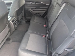 Jeep Grand Cherokee Laredo X 4x4 2026