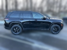 Jeep Grand Cherokee Laredo Altitude 4x4 2026