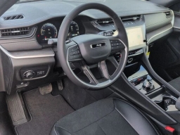 Jeep Grand Cherokee Laredo Altitude 4x4 2026