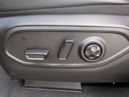 Jeep Grand Cherokee Laredo Altitude 4x4 2026