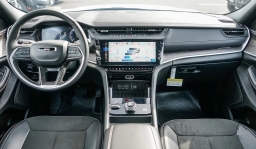 Jeep Grand Cherokee Laredo Altitude 4x4 2026