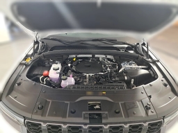 Jeep Grand Cherokee Laredo Altitude 4x4 2026