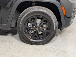 Jeep Grand Cherokee Laredo Altitude 4x4 2026