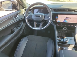 Jeep Grand Cherokee Laredo Altitude 4x4 2026