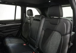 Jeep Grand Cherokee Laredo Altitude 4x4 2026