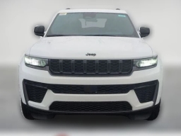 Jeep Grand Cherokee Laredo Altitude 4x4 2026