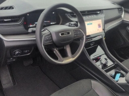 Jeep Grand Cherokee Laredo Altitude 4x4 2026