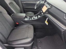 Jeep Grand Cherokee Laredo Altitude 4x4 2026