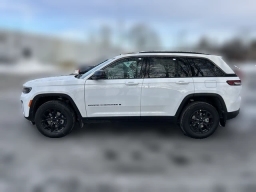 Jeep Grand Cherokee Laredo Altitude 4x4 2026