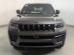 Jeep Grand Cherokee Laredo Altitude 4x4 2026