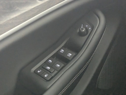 Jeep Grand Cherokee Laredo Altitude 4x4 2026