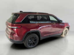 Jeep Grand Cherokee Laredo Altitude 4x4 2026