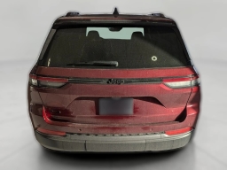 Jeep Grand Cherokee Laredo Altitude 4x4 2026