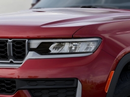 Jeep Grand Cherokee Laredo Altitude 4x4 2026