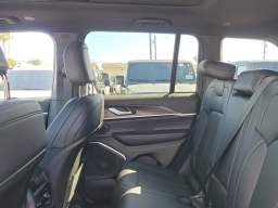 Jeep Grand Cherokee Limited 4x4 2026