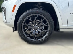 Jeep Grand Cherokee Summit 4x4 2026