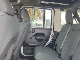 Jeep Wrangler Willys 4 Door 4x4 2026