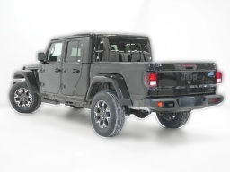 Jeep Gladiator Sahara 4x4 2026