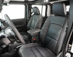 Jeep Gladiator Sahara 4x4 2026