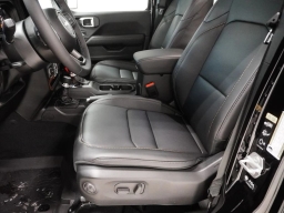 Jeep Gladiator Sahara 4x4 2026