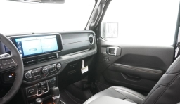 Jeep Gladiator Sahara 4x4 2026