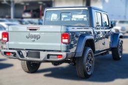 Jeep Gladiator Sport 4x4 2026
